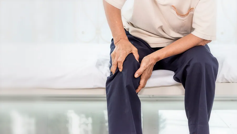 Knee Decompression Therapy at Catalyst Chiropractic and Rehab in Blaine, MN